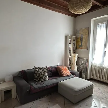 Casa De Sanctis Navigli * מילאנו